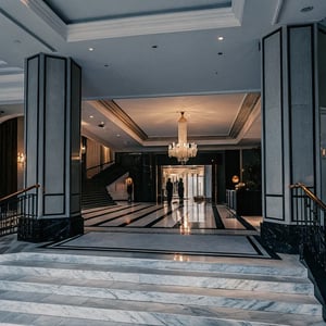 Luxury for Less: Where to Find 5-Star Hotel Discounts